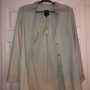 Button down jegging shirt